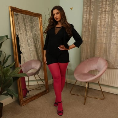 Saffron OnlyTease vrporn video