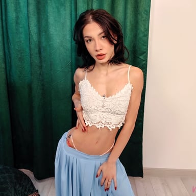 Rent or Ride - Maddie Perez VRixxens vr porn video