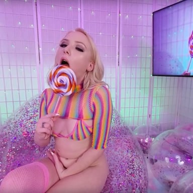 Dixie's Sweets Dixie Lynn SwallowBay vr porn video