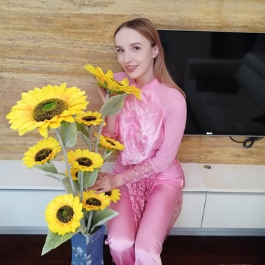 TIGHT PUSSY NEWBIE FIRST DOUBLE PENETRATION (DP) Immoral Family vr porn video