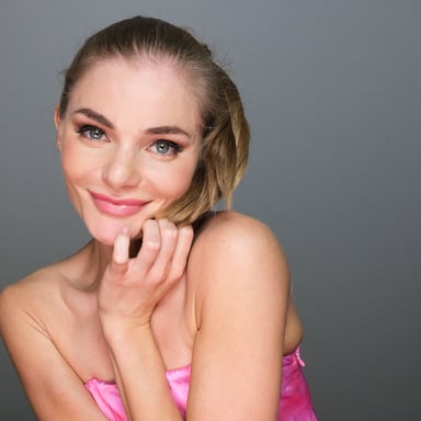 Someone Ordered Face Sitting Fibi Euro CzechAR vr porn video