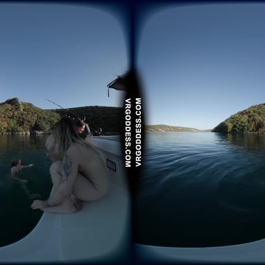 Triple Girls Nude Painting Art On A Yacht And Swimming In The Sea While On Vacation In Italy VRgoddess vr porn video