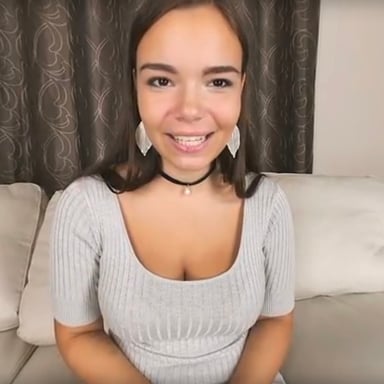 Cute Service With A Glamorous Hungarian body - Sofia P1 ChinChinVR vr porn video6