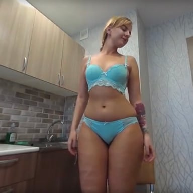 RedHeads Teen Agneta Alis Plays in The Kitchen Luminous vr porn video