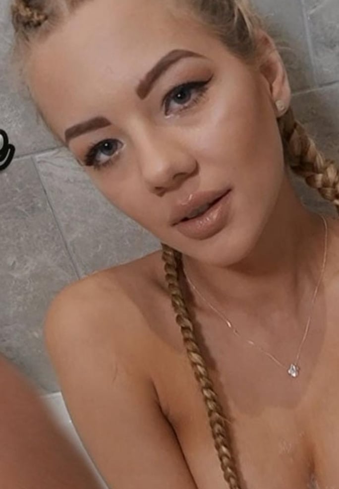 Courtney Marie VR