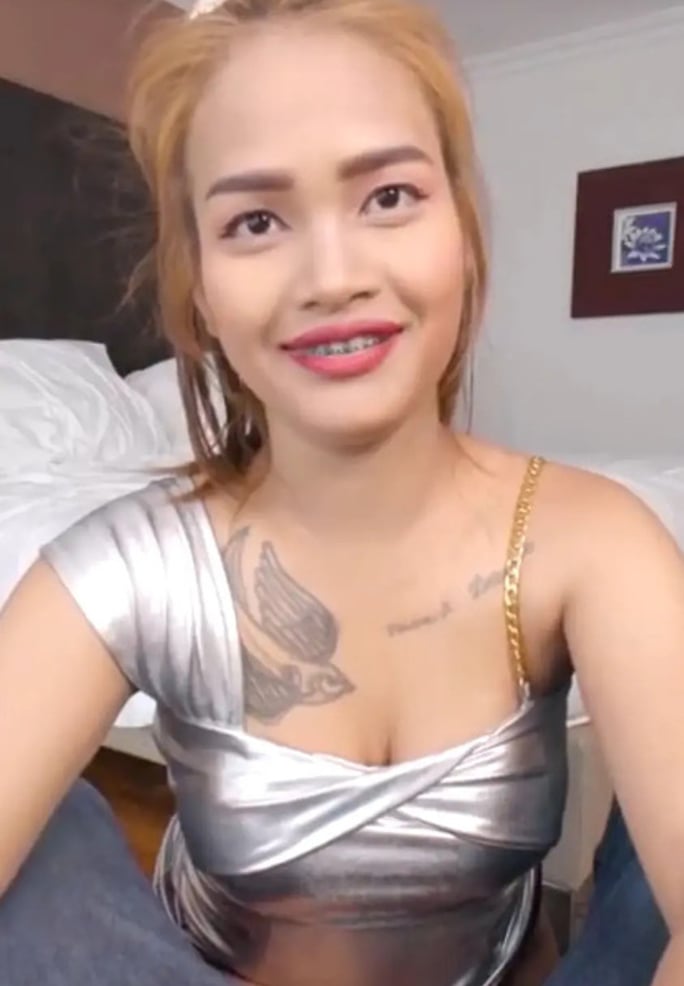 Mint Asian VR
