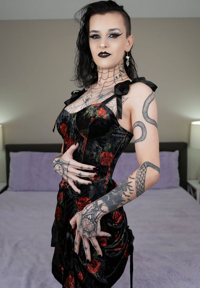 Viviana Rose VR