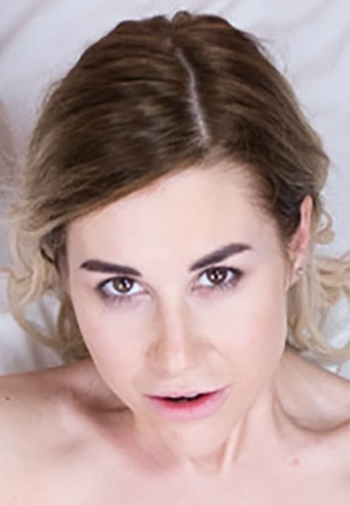 Madison McQueen VR