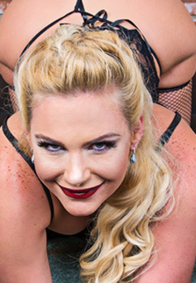 Phoenix Marie VR