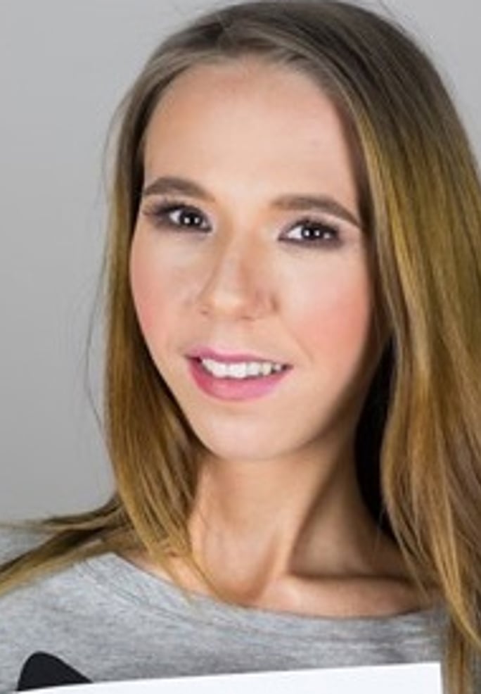 Paris Devine VR