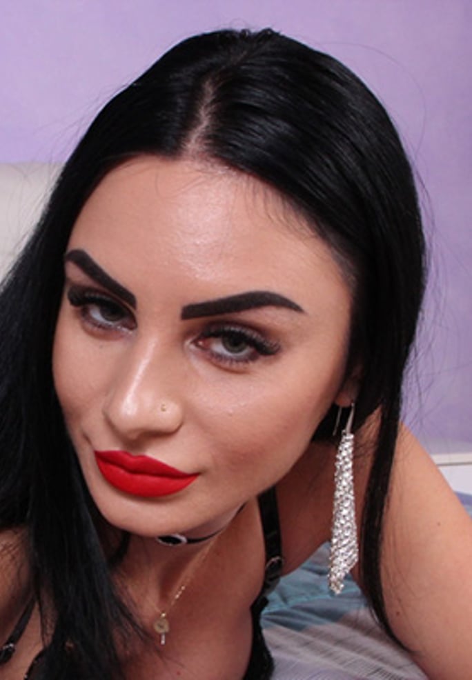 Goddess Ambra VR