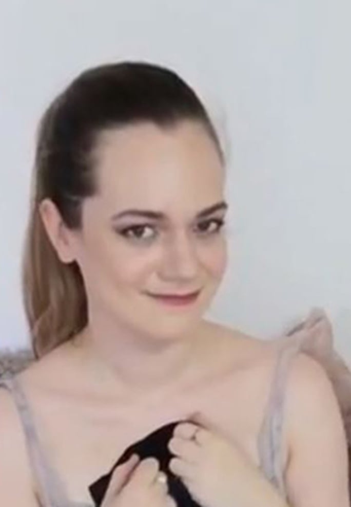 Elise Lee VR