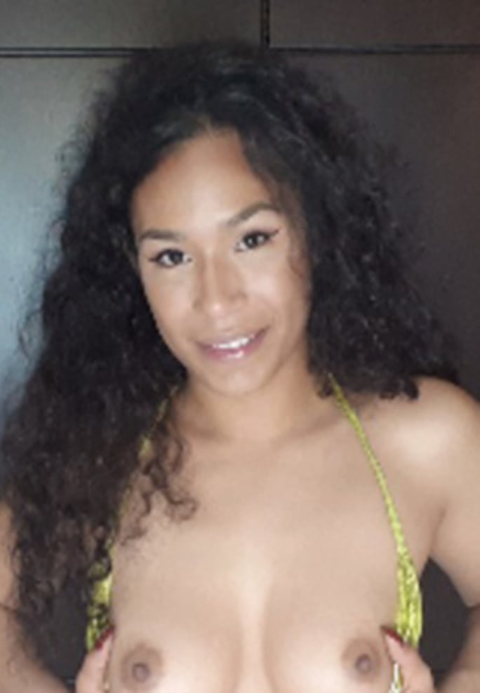 Kitt Lacey VR