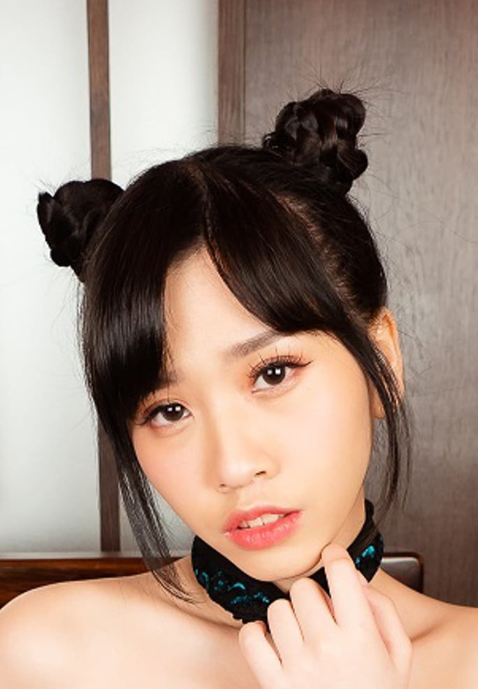 Yan Lin VR