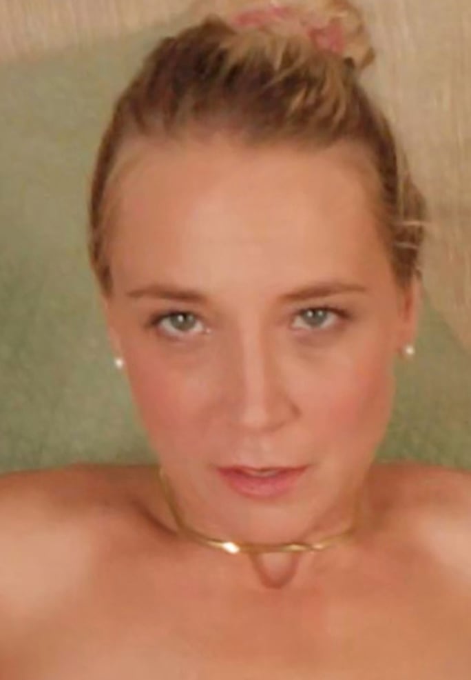 Ally Wild VR