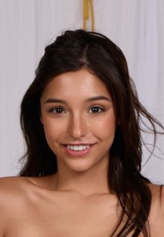 Layla Jenner VR