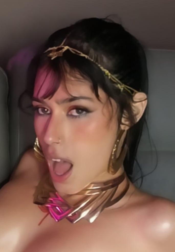 Valeria VR