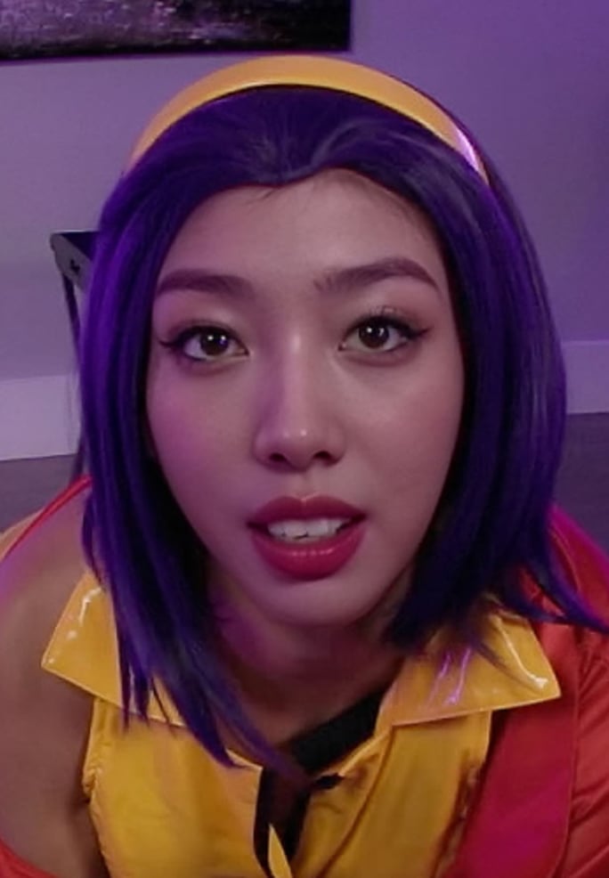 Luna Flores VR