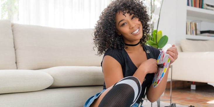 Fucking an Ebony Babe: VR Hardcore Interracial Sex