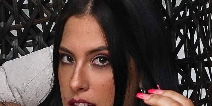 Latin Teen Alicia Trece's VR Porn Debut Shoot