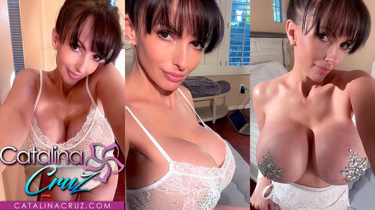Catalina Cruz - Alluring Angel Catalina Cruz Catalina Cruz VR vr porn video