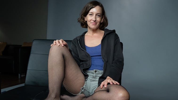 Elise Graves Kinky Interview Elise Graves YanksVR vr porn video