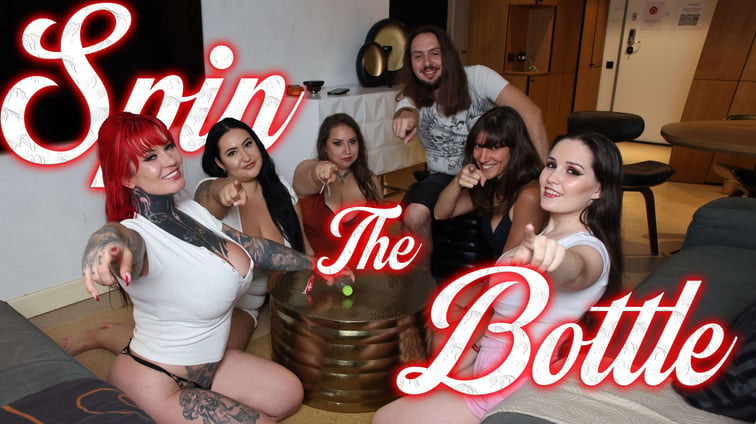 Spin the Bottle Group Fun Lety Howl, Lora BBW, Rosina Lux, Sabien DeMonia, Wendy Marvell SkyHighVR vr porn video
