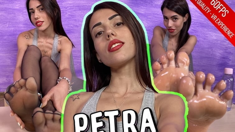 Sexy brunette Petra Pours Some Oil On Her Nylon-Clad Feet Petra VRFootFetish vr porn video