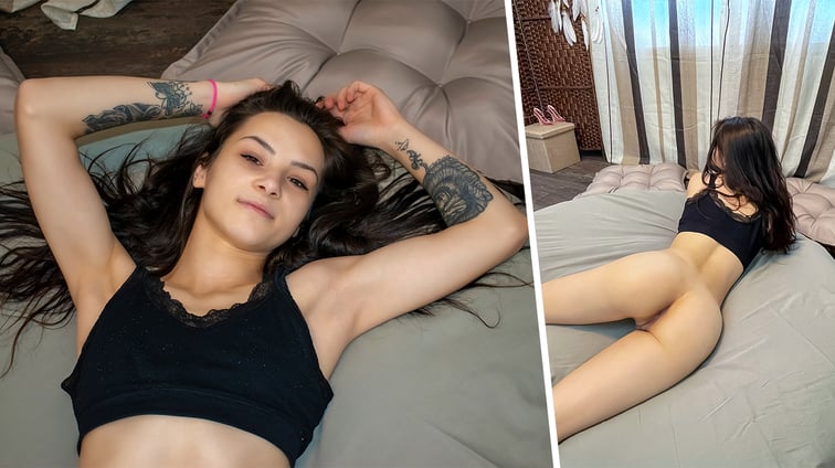 Zoe Foxxy - Amateur brunette teen plays her pussy like a banjo Zoe Foxxy VRStars vr porn video