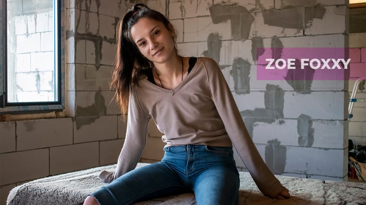 Zoe Foxxy - Quick fucking in an abandoned building Zoe Foxxy VRStars vr porn video