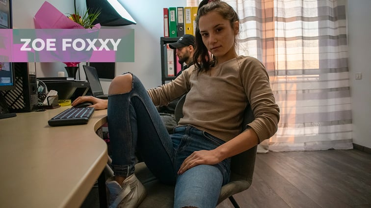 Zoe Foxxy - Office romance with a horny coworker Zoe Foxxy VRStars vr porn video