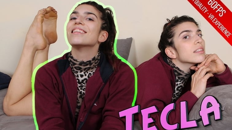 Barefoot Tecla Spreads Her Sexy Toes Apart Widely Tecla VRFootFetish vr porn video