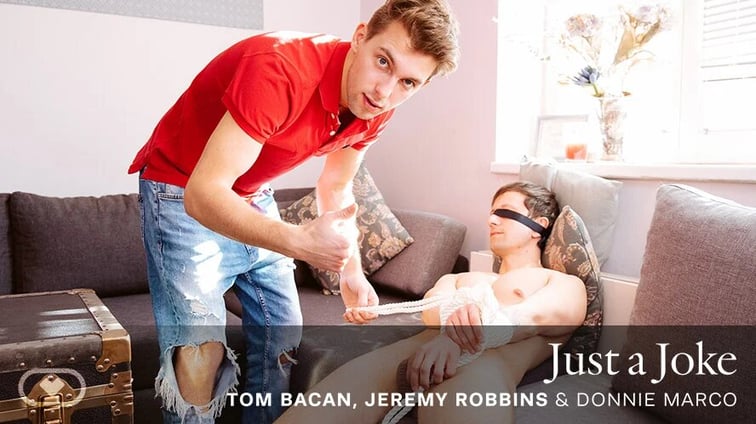 [Gay] Just a Joke Donnie Marco, Jeremy Robbins, Tom Bacan VirtualRealGay vr porn video