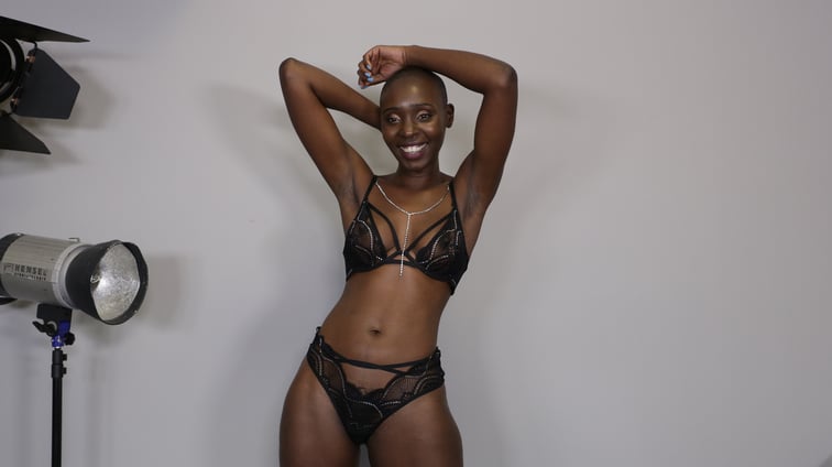 41 Zawadi Real Zaawaadi HerFirstVR vr porn video