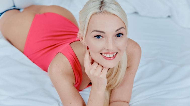Blondie's Solo Party In Bed Lovita Fate TmwVRnet vr porn video