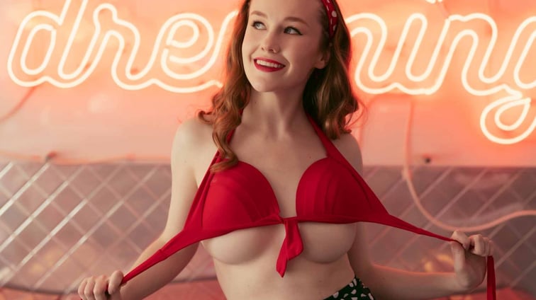 Diner Emily Bloom EmilyBloom vr porn video