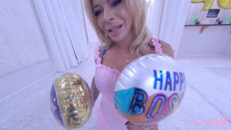 Blonde MILF Has PERFECT TITS - Does A Strip Tease Sara St Clair New Porn Starlets vr porn video