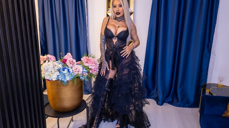 Mistress Saida - Spellbound Submission Mistress Saida HouseOfLust vr porn video