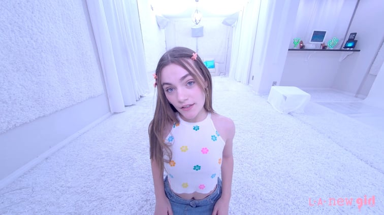 Amazing Teen With Perfect Body Strips For You Juniper Ren New Porn Starlets vr porn video