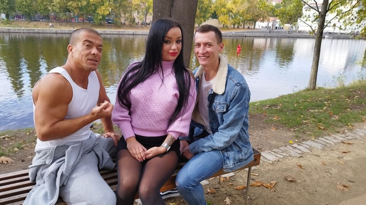 VR BEHIND THE SCENES PART ONE - DOUBLE VAGINAL PLEASURE (DVP) MAKES CHEATING WIFE SQUIRT NON - STOP Daphne Klyde Immoral Family vr porn video